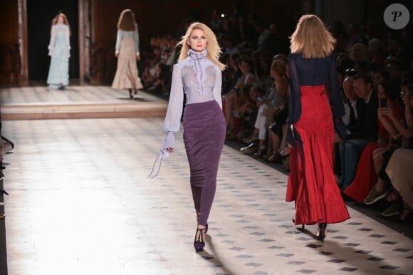 Défilé de mode Haute-Couture automne-hiver 2019/2020 "Julien Fournié" à Paris. Le 2 juillet 2019