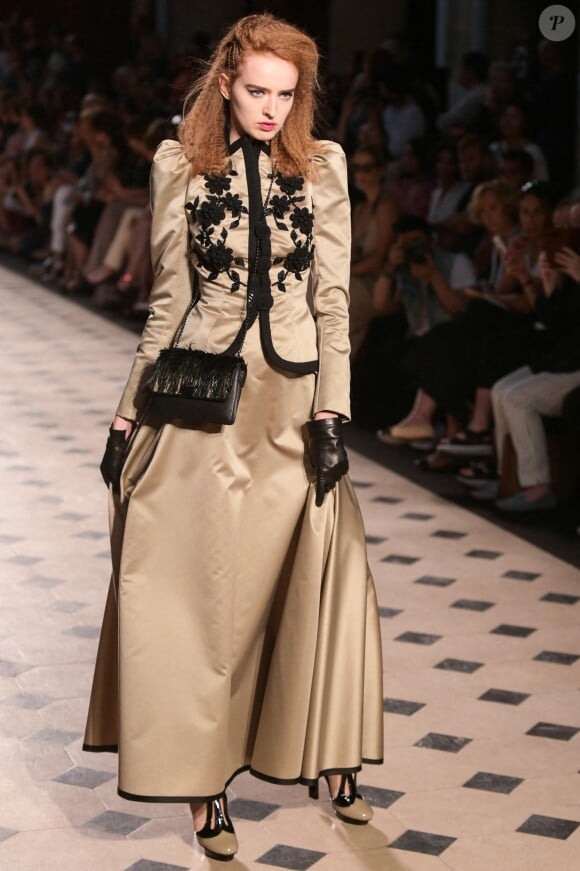 Défilé de mode Haute-Couture automne-hiver 2019/2020 "Julien Fournié" à Paris. Le 2 juillet 2019