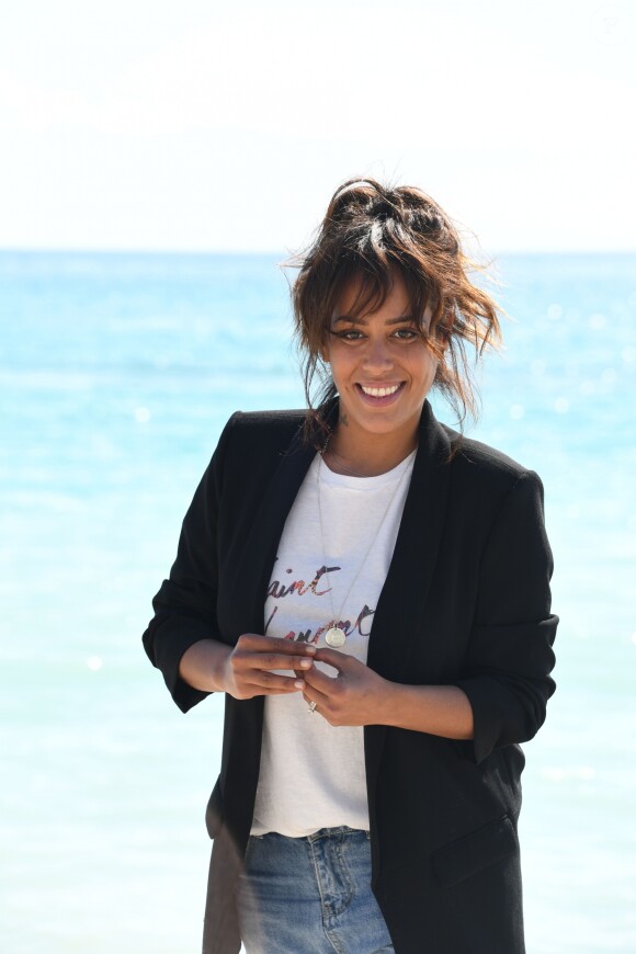 Amel Bent lors du photocall de "Kings" lors de la 2ème édition du festival Canneseries à Cannes le 9 avril 2019. © Lionel Urman / Bestimage