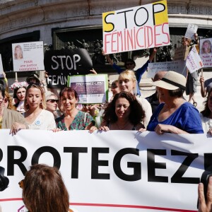 Julie Gayet participe au rassemblement contre les violences faites aux femmes, Place de la République à Paris. Le 6 juillet 2019 © Stephen Caillet / Panoramic / Bestimage