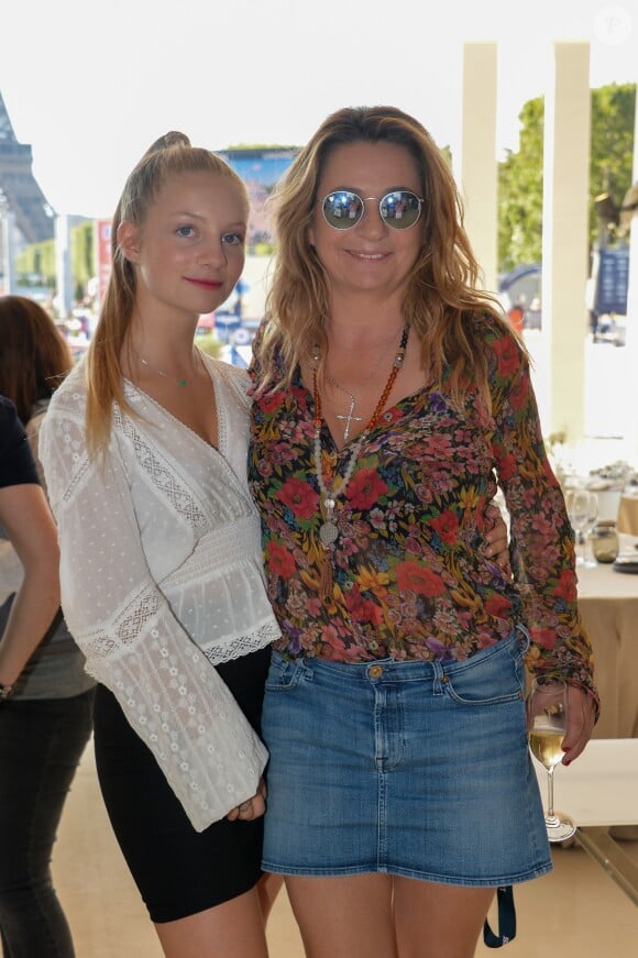 Exclusif - Coco Coupérie-Eiffel et sa fille Luna - People lors du dîner - Tente VIP - Longines Paris Eiffel Jumping au Champ de Mars à Paris le 6 juillet 2019. © Veeren / Bestimage