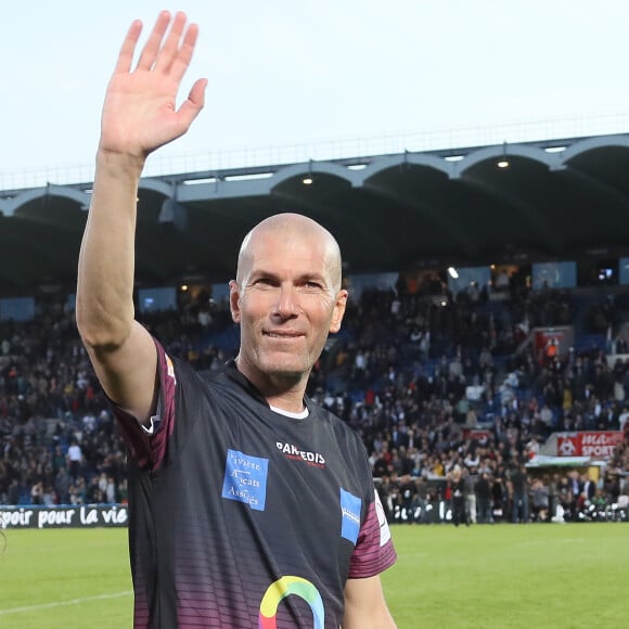 Zinédine Zidane (entraîneur du Real Madrid) lors du "Match des légendes" (match caritatif mi-foot, mi-rugby) au profit de l'association de P.Olmeta, "Un sourire, un espoir pour la vie", qui vient en aide aux enfants malades, au stade Chaban Delmas, Bordeaux, France, le 27 Mai 2019. © Patrick Bernard/Bestimage