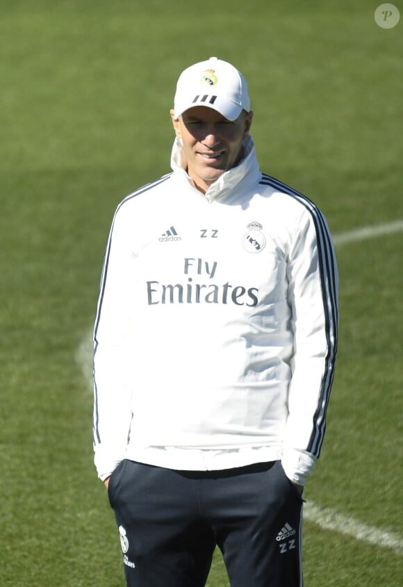 Zinedine Zidane lors d'une séance d'entraînement du Real Madrid à Madrid le 15 mars 2019.