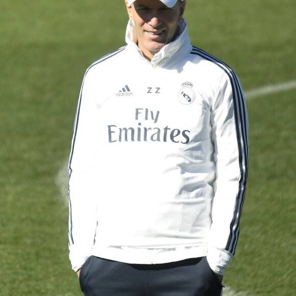 Zinedine Zidane lors d'une séance d'entraînement du Real Madrid à Madrid le 15 mars 2019.