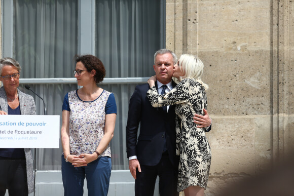 Elisabeth Borne, Emmanuelle Wargon, François de Rugy et sa femme Séverine Servat - Passation de pouvoir entre François de Rugy, ministre démissionnaire de la Transition Ecologique et Solidaire et Elisabeth Borne, nouvelle ministre de la Transition écologique et solidaire, chargée des Transports. Le e 17 juillet 2019 à Paris. © Kevin Domas / Panoramic / Bestimage 17/07/2019 - Paris