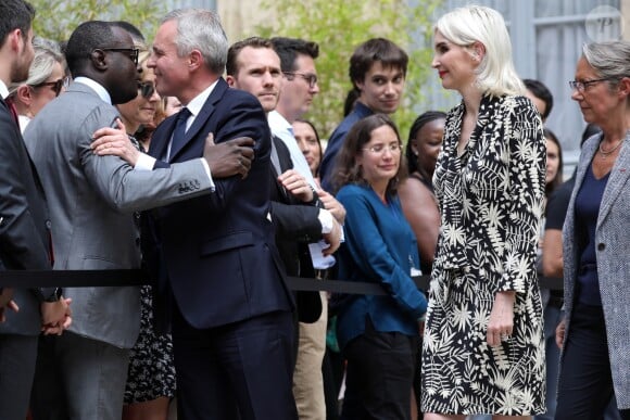 Passation de pouvoir entre François de Rugy, ministre démissionnaire de la Transition Ecologique et Solidaire et Elisabeth Borne, nouvelle ministre de la Transition écologique et solidaire, chargée des Transports et sa femme Séverine Servat. Le 17 juillet 2019 à Paris. © Stéphane Lemouton / Bestimage 17/07/2019 - Paris