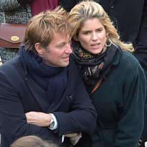 Laurent Delahousse et sa compagne Alice Taglioni lors de la cérémonie d'hommage national à Jean d'Ormesson à l'hôtel des Invalides à Paris le 8 décembre 2017. © Giancarlo Gorassini / Bestimage