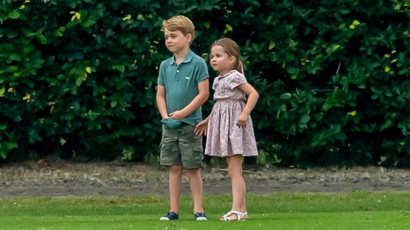 George, Charlotte et Louis de Cambridge ont attendu deux mois pour voir Archie