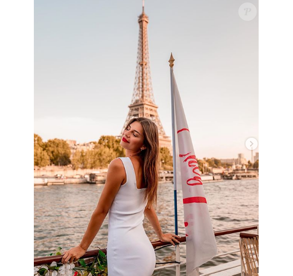 Julia Sidi Atman de "Pékin Express 2019" sublime en robe, à Paris, le 24 juillet 2019