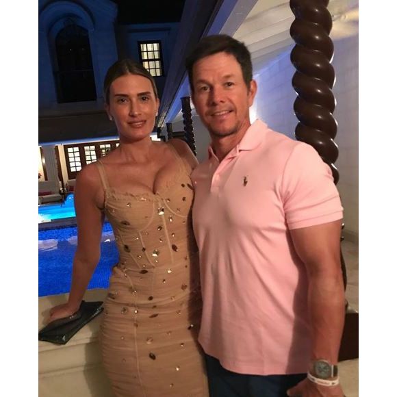 Mark Walhberg et Rhea Durham fêtent leurs 10 ans de mariage (juillet 2019).