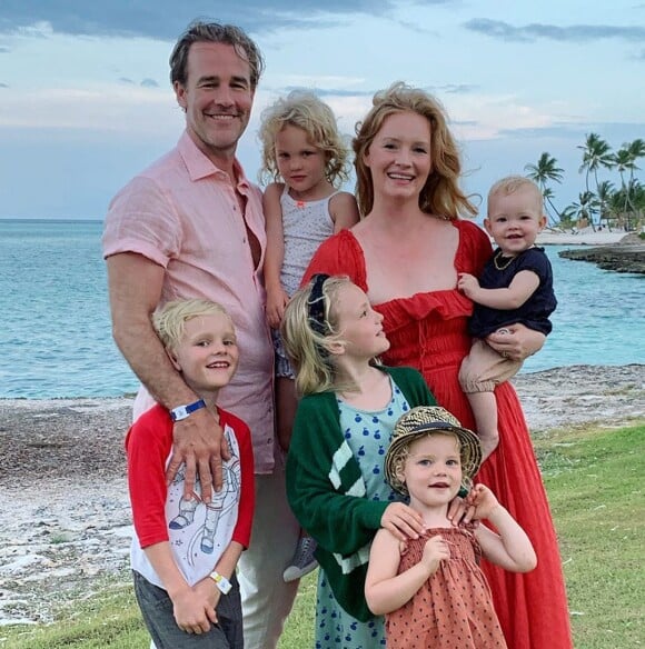 James Van Der Beek, sa femme Kimberly et leurs cinq enfants au Club Med Punta Cana, photo Instagram du 1er juillet 2019.