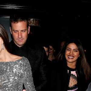 Priyanka Chopra avec son mari Nick Jonas sont allés dîner avec Armie Hammer et sa femme Elizabeth Chambers au restaurant Craig à West Hollywood le 31 janvier 2019