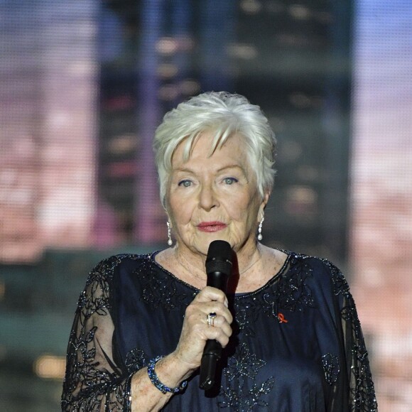 Exclusif - Line Renaud - Enregistrement de l'émission "Les 40 ans de Starmania" les stars chantent pour le Sidaction au Palais des Congrès à Paris, le 29 mars 2019. A l'occasion des 25 ans du Sidaction, France 2 propose une grande soirée exceptionnelle autour des plus belles chansons de Starmania qui sera diffusée le samedi 6 avril à 21h. Des artistes chantent et mettent à l'honneur l'opéra-rock de L. Plamondon et M. Berger au Palais des Congrès de Paris, salle qui a vu naître le spectacle mythique il y a 40 ans. Les chansons de l'opéra-rock seront revisitées par plusieurs générations d'artistes. Chaque chanson de Starmania sera plongée dans un tableau spécialement crée pour l'occasion et chorégraphié par Z. Reece qui a notament collaboré avec J. Jackson, K. Rowland... etc Une grande soirée d'engagement pour l'association Sidaction pour sensibiliser les téléspectateurs et faire appel à leur générosité. © Pierre Perusseau/Bestimage