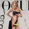Claudia Schiffer en couverture du magazine Vogue Italia, numéro d'août 2019. Photo par Collier Schorr.