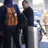 Busta Rhyme arrive à l'aéroport de JFK à New York pour prendre l'avion, le 27 octobre 2017.
