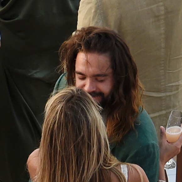 HHeidi Klum et Tom Kaulitz arrivent en bateau au restaurant Riccio à Capri, pour une réception à la veille de leur mariage. Le 2 août 2019.