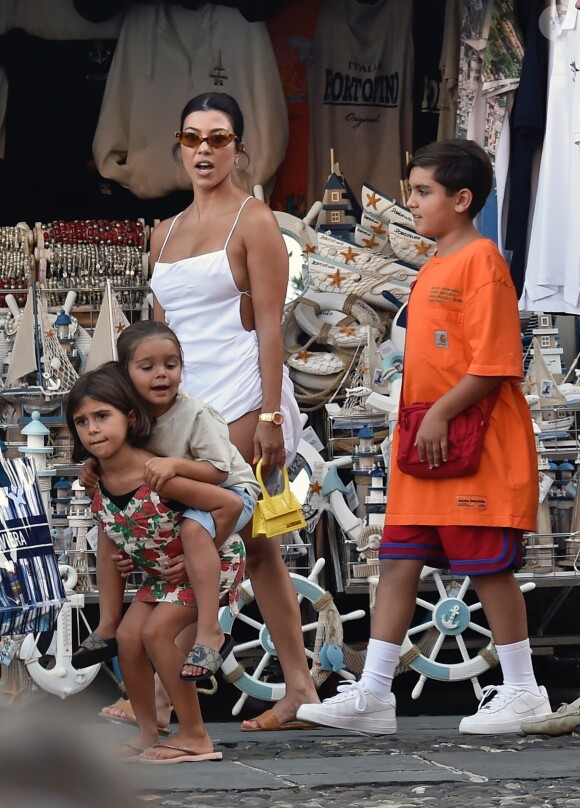 Kourtney Kardashian et ses enfants (Mason, Penelope et reign) passent leurs vacances à Portofino. Le 3 août 2019