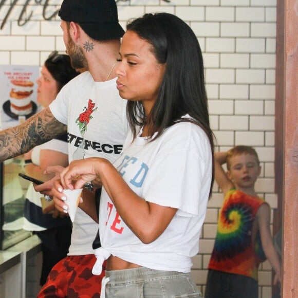 Matt Pokora, sa compagne Christina Milian enceinte et sa fille Violet Nash se rendent au glacier McConnell pour le goûter après avoir acheté des vêtements pour bébés à Los Angeles, le 3 août 2019.