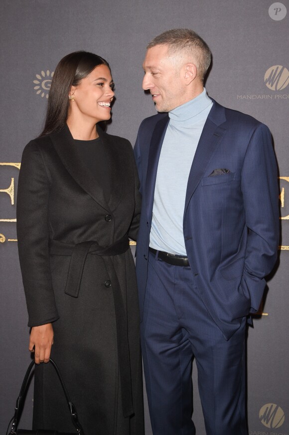 Vincent Cassel et sa femme Tina Kunakey à l'avant-première du film policier "L'Empereur de Paris" au cinéma Gaumont-Opéra à Paris, France, le 10 décembre 2018. © Coadic Guirec/Bestimage