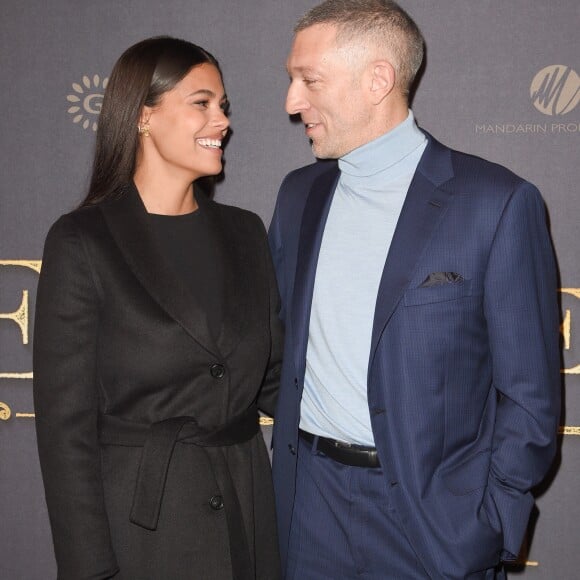 Vincent Cassel et sa femme Tina Kunakey à l'avant-première du film policier "L'Empereur de Paris" au cinéma Gaumont-Opéra à Paris, France, le 10 décembre 2018. © Coadic Guirec/Bestimage