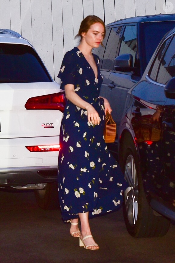 Exclusif - Emma Stone et son compagnon Dave McCary sont allés dîner dans le restaurant Giorgio Baldi à Santa Monica, le 8 août 2019.