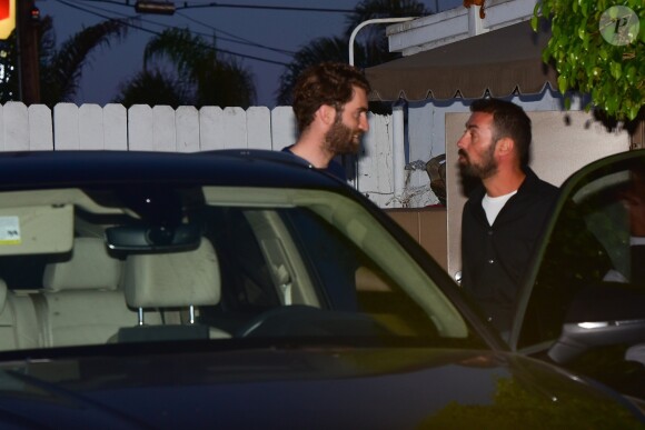 Exclusif - Emma Stone et son compagnon Dave McCary sont allés dîner dans le restaurant Giorgio Baldi à Santa Monica, le 8 août 2019.