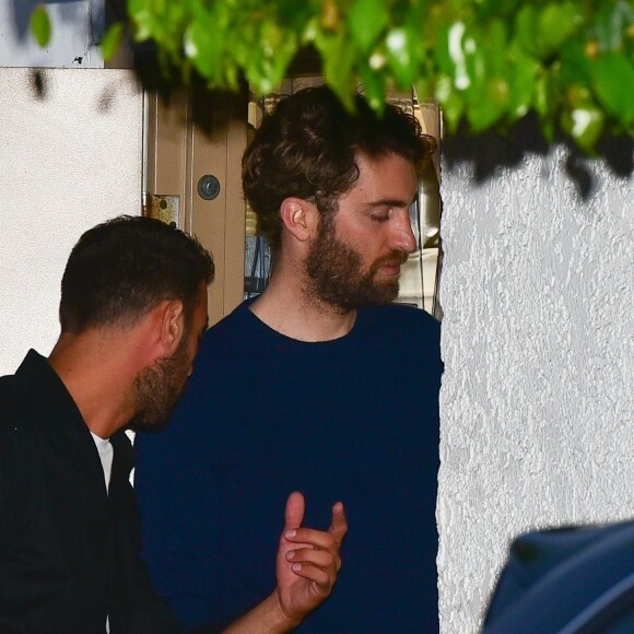 Exclusif - Emma Stone et son compagnon Dave McCary sont allés dîner dans le restaurant Giorgio Baldi à Santa Monica, le 8 août 2019.