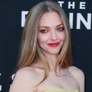 Amanda Seyfried assiste à la première de "The Art of Racing in the rain" à Los Angeles, le 1er août 2019.