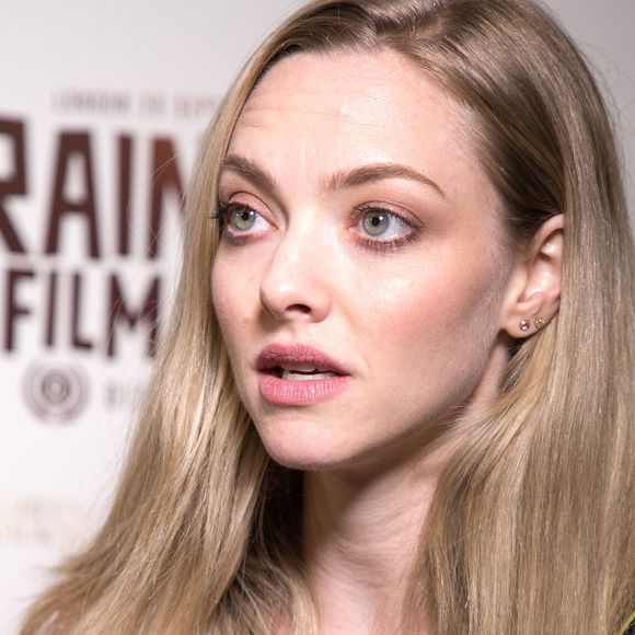 Amanda Seyfriend à l'avant-première du film "Holy Moses" au cinéma "The Vue" à Londres, le 6 octobre 2018.