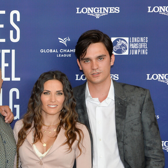 Exclusif - Alain-Fabien Delon et sa compagne Capucine Anav - Photocall du dîner - Longines Paris Eiffel Jumping au Champ de Mars à Paris, France, le 5 juillet 2019. © Veeren Ramsamy/Bestimage  For Germany call for price NO WEB NO BLOG Exclusive - Longines Paris Eiffel Jumping at the Champ de Mars in Paris, France, on July 5th, 2019.05/07/2019 - Paris