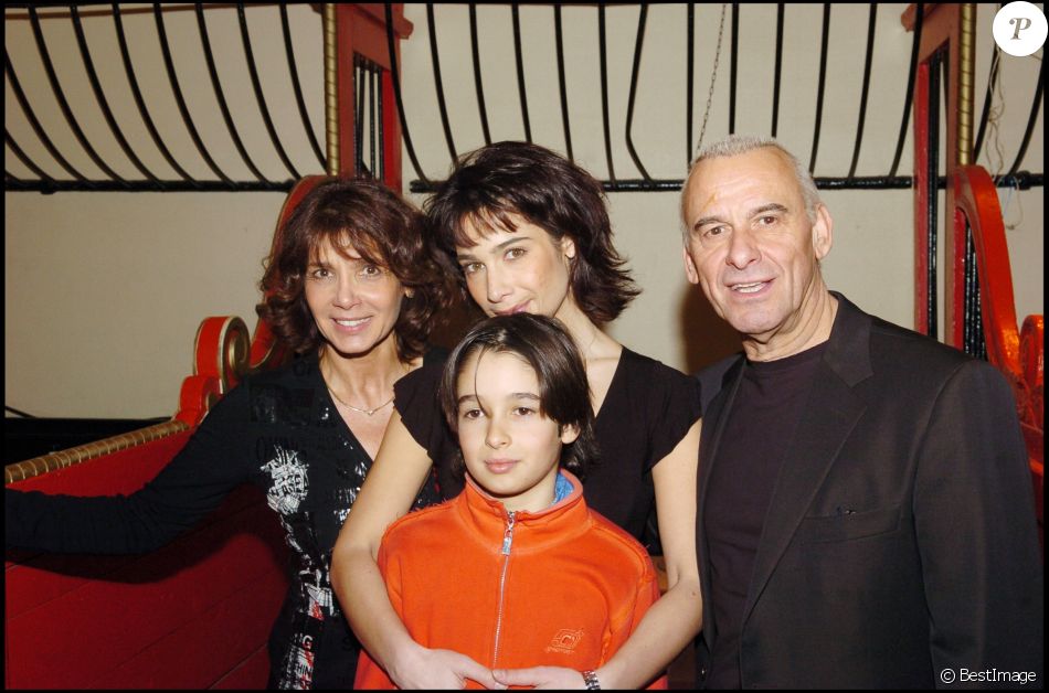 Jauffrey Marie Au Premier Regard Nom De Famille Stéphanie et Michel Fugain et leurs enfants Marie et Alexis - Gala du