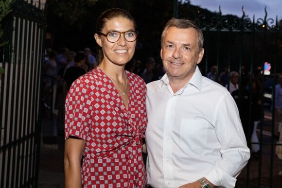 Exclusif - Alain Weill et sa femme Sylvie avant le concert "Depardieu Chante Barbara" au Festival de Ramatuelle, France, le 11 août 2019.