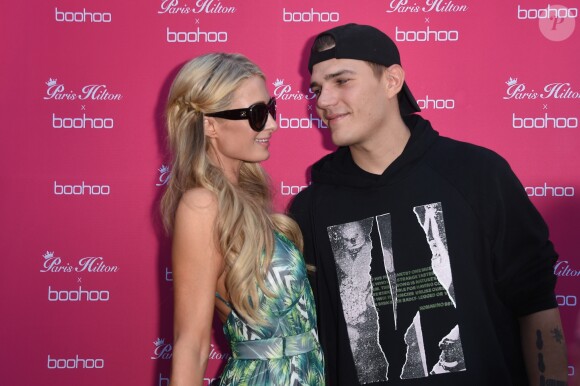 Paris Hilton et son fiancé Chris Zylka - Soirée de lancement de la collection "Paris Hilton x Boohoo" à l'hôtel Marois à Paris, le 26 juin 2018.