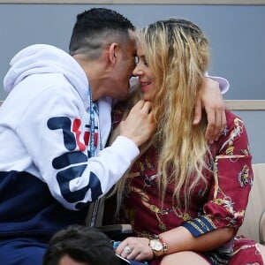 Exclusif - Marion Bartoli et Yahya Boumediene s'embrassent dans les tribunes des Internationaux de France de Tennis de Roland Garros à Paris. 22 mai 2019.