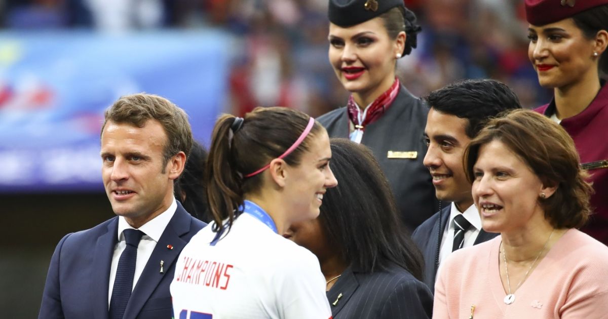 Emmanuel Macron, Megan Rapinoe, Alex Morgan et Roxana ...