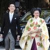 La princesse Ayako de Takamado et Kei Moriya lors de leur mariage le 29 octobre 2018 au sanctuaire Meiju à Tokyo.