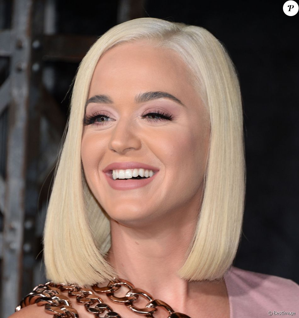 Katy Perry à la première de la série télévisée Amazon Prime Video ...