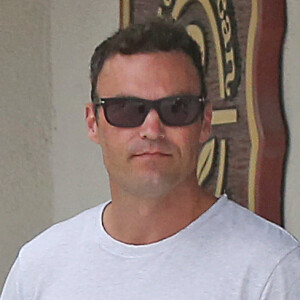 Exclusif - Brian Austin Green est allé acheter un café à emporter chez Coffee Bean à Los Angeles, le 30 mai 2017.