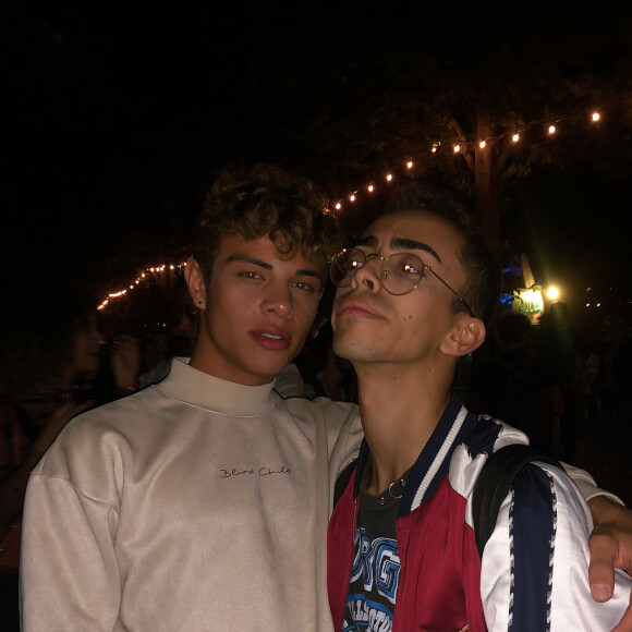 Bilal Hassani et Nawfel, son compagnon, sur Instagram.