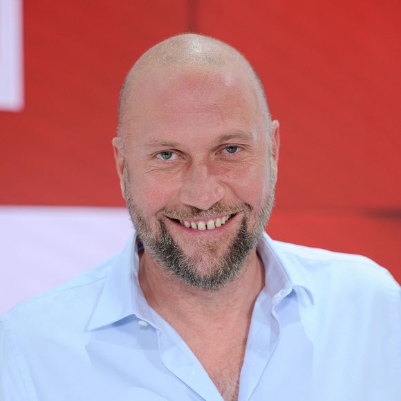 Exclusif - Francois Damiens - Enregistrement de l'émission ' Vivement Dimanche Prochain ' au studio Gabriel. Diffusion le 01/09/2019 sur France 2. © Guillaume Gaffiot / Bestimage.