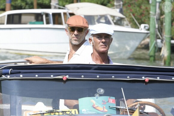 Vincent Cassel, Tina Kunakey et leur fille Amazonie arrivent à l'hotel Excelsior, en marge du 76e Festival international du film de Venise 2019, le 30 août 2019. @ Anna Maria Tinghino/Splash News/ABACAPRESS.COM