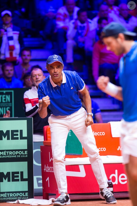 Le capitaine de l'équipe de France Yannick Noah - Le joueur de tennis français Lucas Pouille opposé au joueur Croate Marin Cilic lors de la Finale de la Coupe Davis France vs Croatie, au Stade Pierre Mauroy à Villeneuve d'Ascq, France, le 25 novembre 2018.