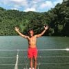 Yannick Noah prend la pose sur son bateau. Instagram, le 30 juillet 2019.