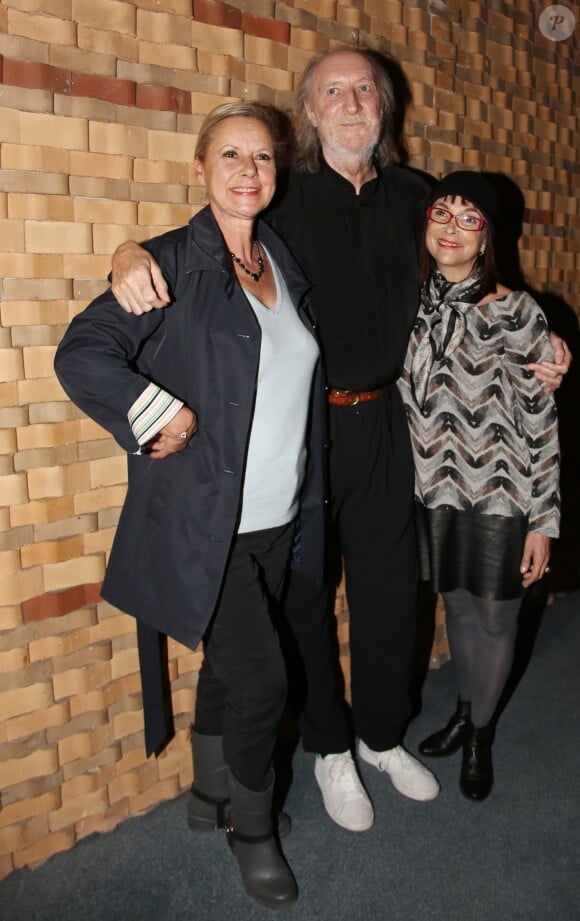 Exclusif - Dorothée (Frédérique Hoschedé), François Corbier et Ariane Carletti lors de la projection du film documentaire de F. Letot "Corbier, des traces dans la mémoire des masses" au lendemain du 73ème anniversaire du chanteur Alain Roux, dit Corbier à Paris le 18 Octobre 2017. Une façon aussi de célébrer les 30 ans du Club Dorothée (émission de télévision française destinée à la jeunesse et diffusée sur la chaîne télévisée TF1 du 2 septembre 1987 au 30 août 1997 et produite par AB Productions.) © Denis Guignebourg/Bestimage