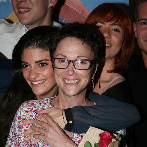 Ariane Carletti (ancienne animatrice du Club Dorothée) et sa fille Eléonore Sarrazin-Carletti - Première de la comédie "Scènes d'été pour jeunes gens en maillots de bain" au théatre du Vingtième à Paris le 18 juin 2014.