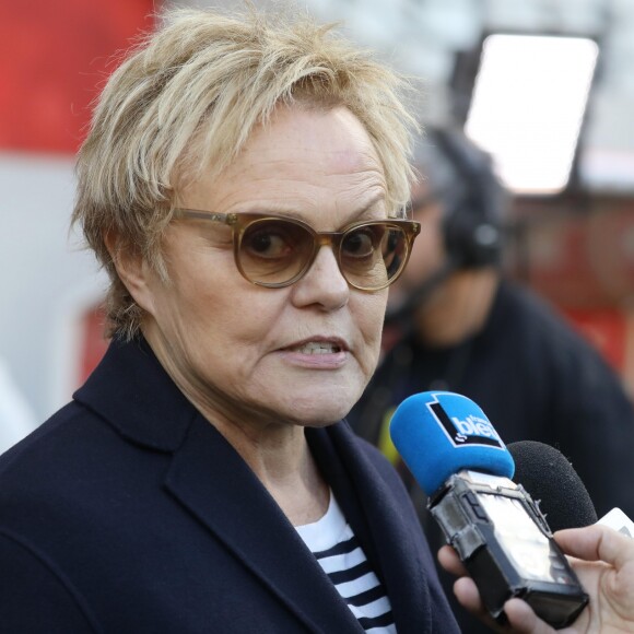 L'actrice et humoriste Muriel Robin - La FFF, la ville de Reims, France 98 et Variété Club de France ont organisé un match de gala mixte pour l'égalité hommes-femmes afin de collecter des fonds pour la fondation des femmes et Femmes Relais 51 au stade Auguste-Delaune, à Reims, France, le 20 mars 2019. © Dominique Jacovides/Bestimage