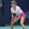 Eugenie Bouchard est sur le terrain d'entraînement avant le début du tournoi Open de tennis de Miami au Hard Rock Stadium Miami Gardens, le 16 mars 2019.