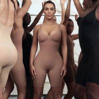 Kim Kardashian : Sa marque de gaines engendre des millions en quelques minutes