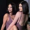Kim Kardashian et sa soeur Kylie Jenner lors d'un photoshoot sexy à Los Angeles, le 29 octobre 2018. Kim a suggéré à sa soeur de faire ce shooting sexy afin de lui redonner confiance en elle après la naissance de son premier enfant.