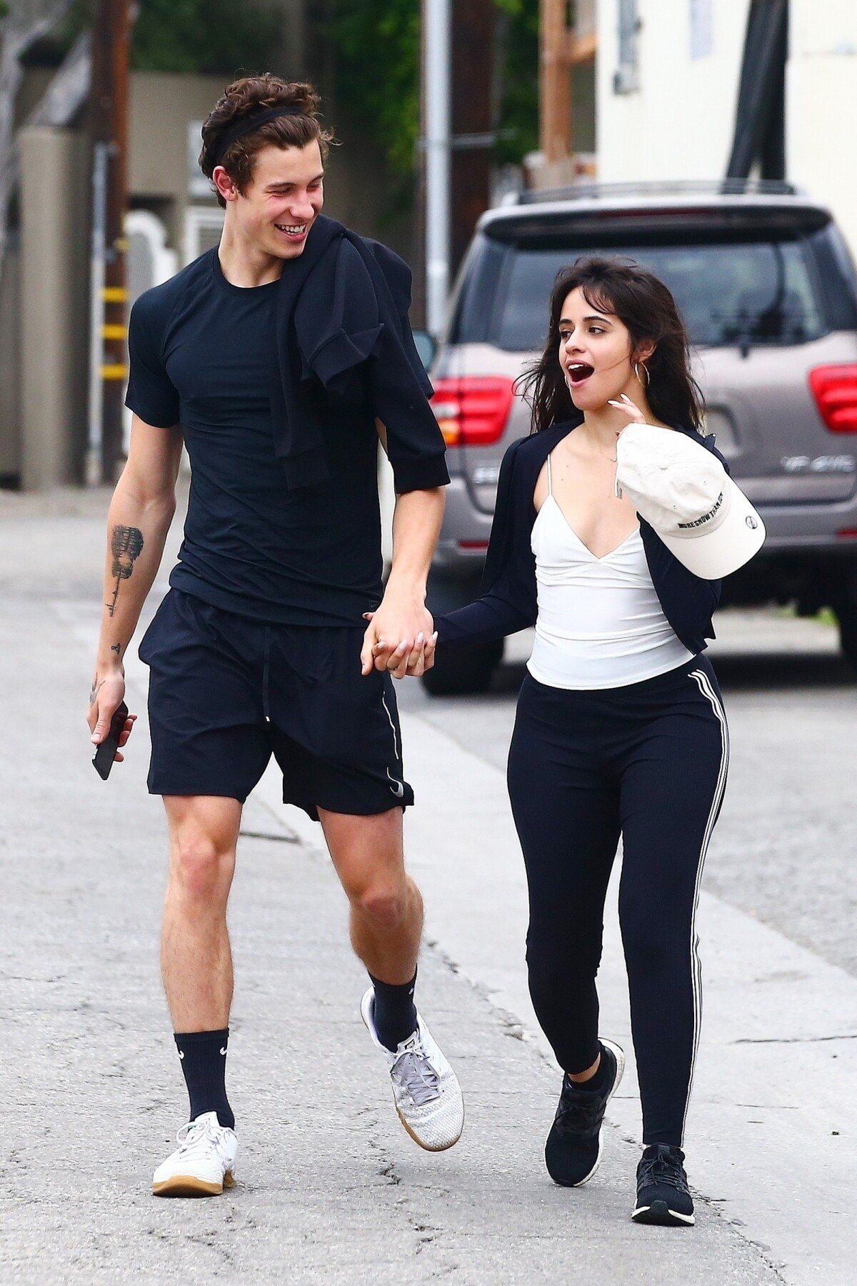 Photo : Exclusif - Camila Cabello et son présumé compagnon Shawn Mendes  passent le week-end au Paramount Coffee Project à West Hollywood. Depuis sa  rupture avec M. Hussey, la chanteuse cubaine et